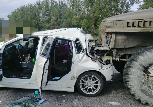 На об’їзній Львова сталася ДТП за участі чотирьох автомобілів. Фото: поліції