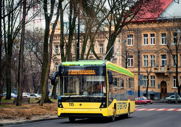 На вихідних львівські тролейбуси курсуватимуть за незвичним графіком. Фото: radiopershe.com (ілюстративне)