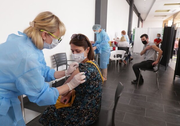У Львові запрацював ще один центр масової вакцинації. Фото: Роман Балук