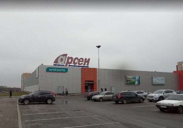 На вулиці Княгині Ольги у Львові знесуть торговий центр «Арсен» 
