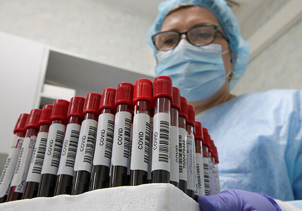У Європі вперше зафіксували новий штам коронавірусу «Омікрон» 
