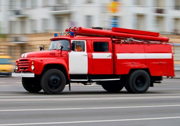 Через пожежу від свічки з львівської багатоповерхівки евакуювали людей 