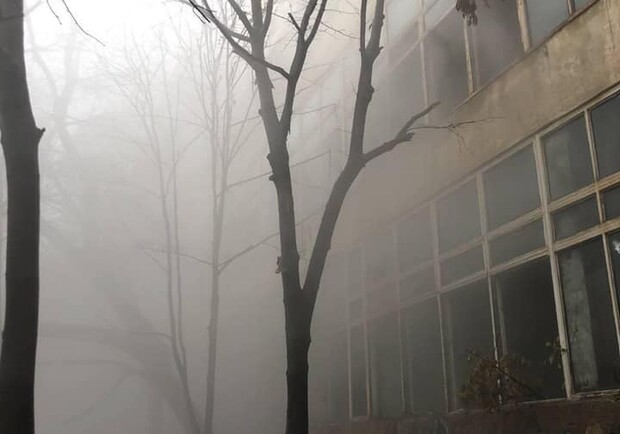 У Франківському районі Львова помітили густий чорний дим 