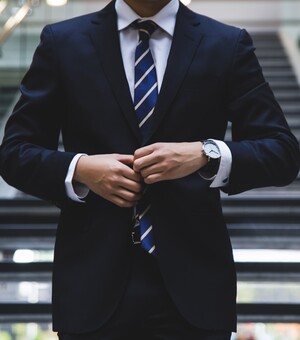 Робота у Львові: кого шукають та скільки платять