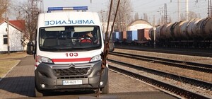 У Пустомитах поїзд насмерть збив двох людей 