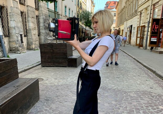 Зарплата – до 30 тисяч: на роботу у Львові шукають вуличного фотографа 