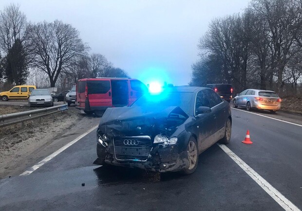 В аварії біля Львова травмувалися двоє дівчат-підлітків 