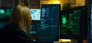 У Дніпрі співробітниця банку за криптовалюту продавала дані клієнтів