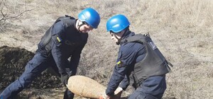 В Одесі на Молдаванці знайшли снаряд, а в галузі авіабомбу