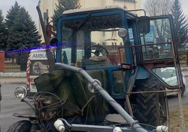 У Червонограді тракторист після епілептичного нападу вчинив ДТП 