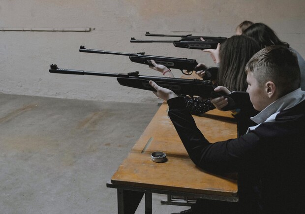 Львівських старшокласників щодня навчатимуть стрільбі 
