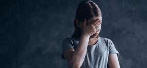 Киянина, який розбещував двох школярок, посадили до в'язниці