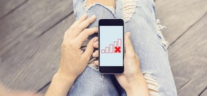 Немає зв'язку: село з Одеської області живе без мобільних телефонів