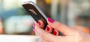 Три українські мобільні оператори дозволили дзвонити безкоштовно - умови