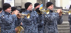В Одесі на вокзалі військовий оркестр виконав гімн України