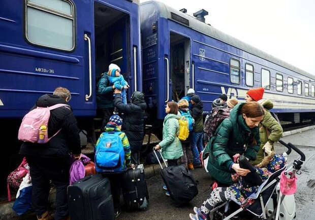 Російські окупанти обстріляли евакуаційний поїзд «Краматорськ-Львів»: є загиблі 