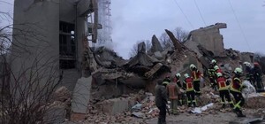 Російські окупанти завдали авіаудару по телевізійній вежі біля Рівного — фото