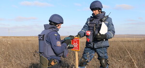 На Запоріжжі під час розмінування вибухнув снаряд: постраждали рятувальники