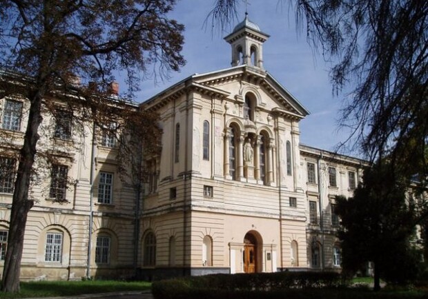 Психлікарня на Кульпарківській переповнена пацієнтами. 