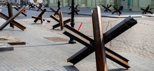 В Одесі переставляють барикади: жителів міста просять не вести зйомку