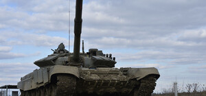 Чекали окупантів: у Харківській області СБУ виявила склад комплектуючих до російських танків