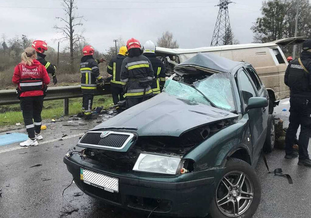 В автотрощі біля Нового Милятина загинули троє людей. 