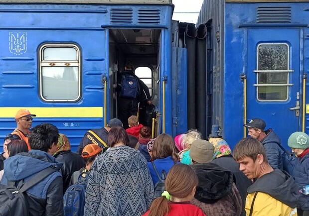«Львівська залізниця» повідомляє про зміни у розкладі приміських поїздів 