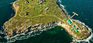 Вже без псевдореферендуму: російські загарбники назвали акваторію Зміїного російською