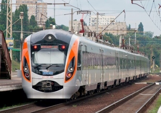 Поїзд з Перемишля до Києва через Львів змінить графік руху 