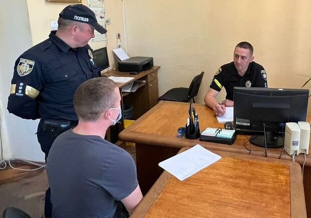 На Львівщині судитимуть трьох чоловіків, які хотіли втекти за кордон з підробленими документами 
