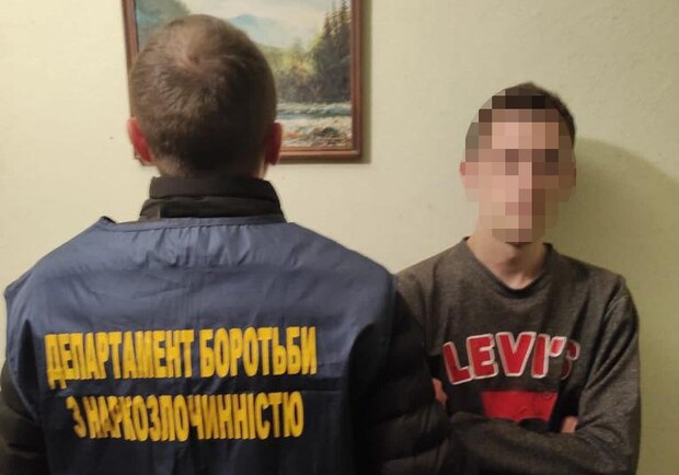 Львівські поліцейські затримали 23-річного закладчика з Рівненщини 
