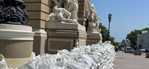 Звільнили прохід до Оперного, але Приморський ще закритий: де тепер можна гуляти у центрі Одеси