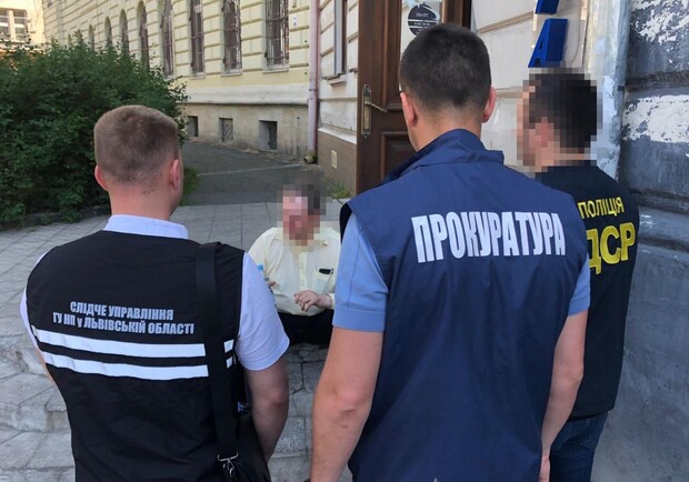 У Львові затримали голову громадської організації за переправлення ухилянтів за кордон 