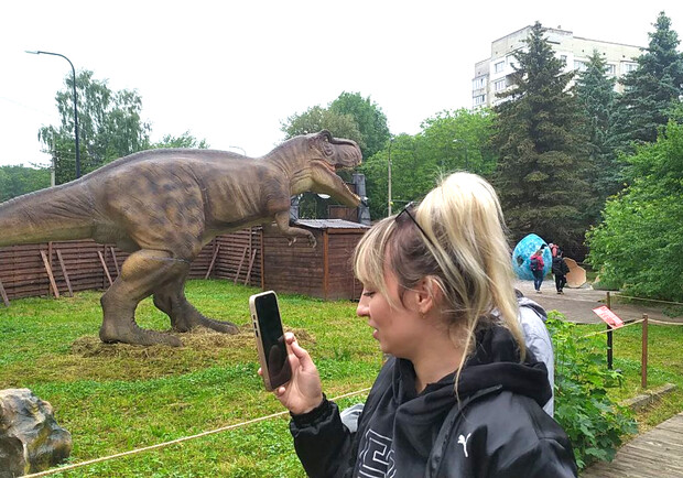 Де на Львівщині подивитися на динозаврів – фото, відео, ціни. 