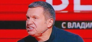 У РФ поширюють фейк, що у Запоріжжі на території шкіл знаходиться бойова техніка