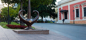 Творець логотипу Одеси Артемій Лебедєв заліз на дах Запорізької АЕС 