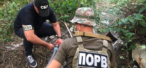 На межі Одещини знайшли підземний спиртопровід: він вів у двір чоловіка