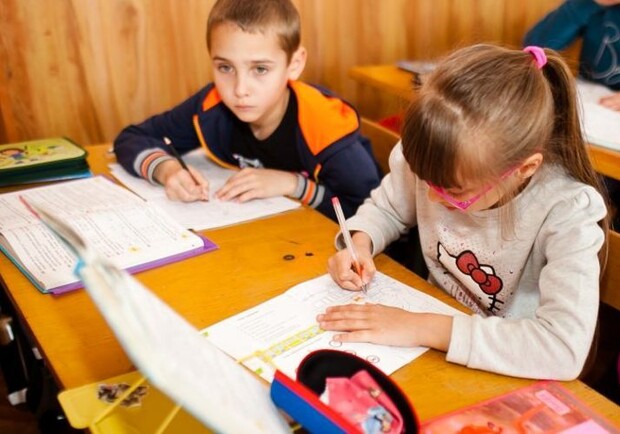 До львівських шкіл зарахували близько тисячі дітей-переселенців 