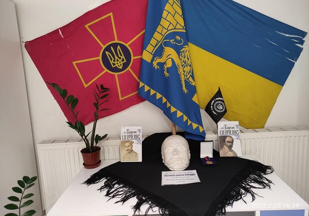 Виставка "Незламний, нескорений козацький дух українського народу" 