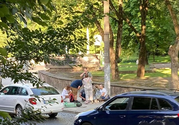 У Львові травмувався чоловік на електросамокаті 