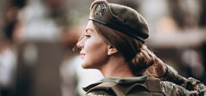 Скільки жінок в Україні служить у ЗСУ на передовій