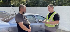 У Києві чоловік продав авто, яке взяв в оренду нібито на потреби ЗСУ