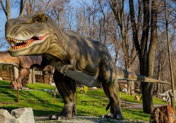 Львівський парк динозаврів оголосив про безкоштовний вхід для дітей 