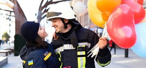 У реанімації одружилися рятувальники, які постраждали під час ракетного удару по Дніпру