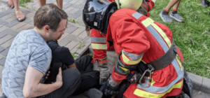 Рятувальники на Відрадному витягли ногу підлітка з решітки зливоприймача