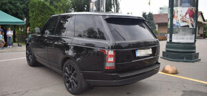 У Києві водій позашляховика стріляв у машину, яка не поступилася йому дорогою