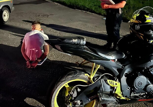 Хлопець зі Стрийщини вкрав мотоцикл у чоловіка з Сокаля 
