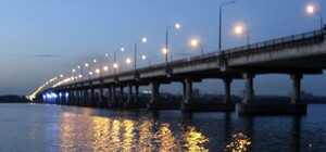 У Дніпрі врятували чоловіка, який стрибнув з Нового мосту 