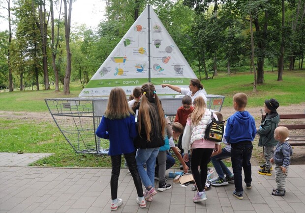 У Замарстинівському парку Львова з'явився корабель – як ним користуватися. 