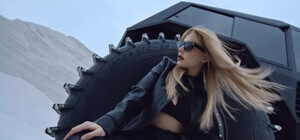 У новому кліпі Тіни Кароль помітили всюдихід, який створили у Дніпрі